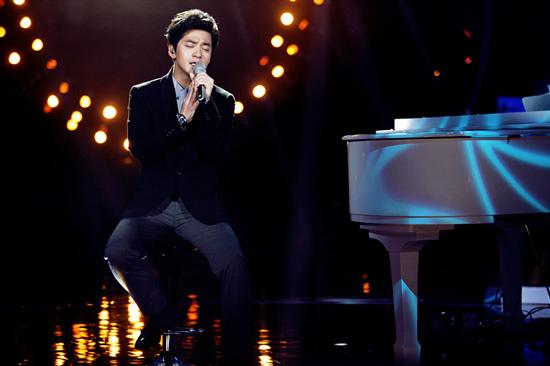 李健《我是歌手》化身琼瑶男主 自嘲是个笑星 