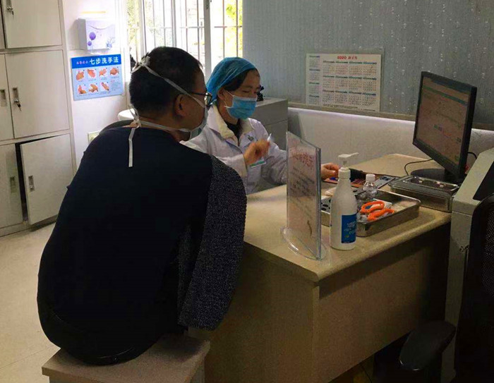 开辟绿色通道  为支援武汉医务人员接种流感疫苗
